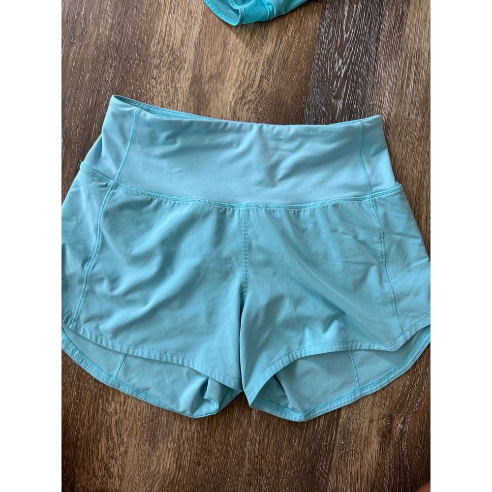 Lululemon - Picture 3 of 3
